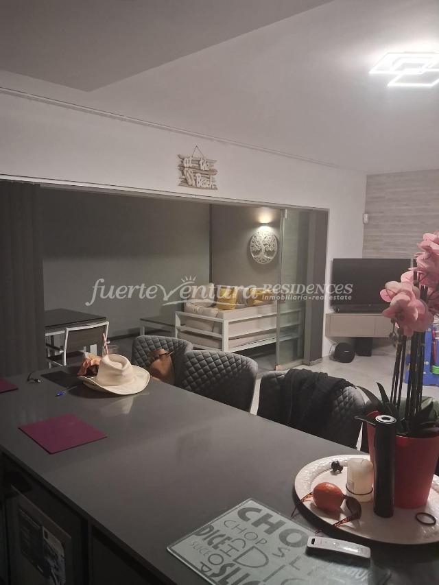 6f435a49-58fd-41f3-bb31-b9c37537270e