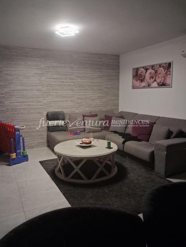 8fba0696-be34-45b6-8579-c7f46b554096