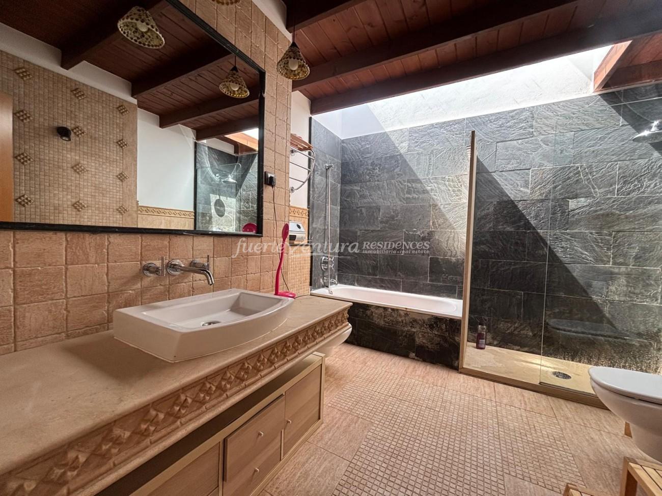 WhatsApp Image 2026-03-06 at 11.39.05 (1)