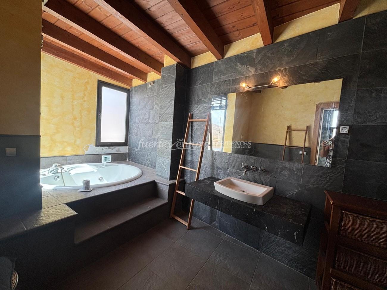 WhatsApp Image 2026-03-06 at 11.39.08 (2)