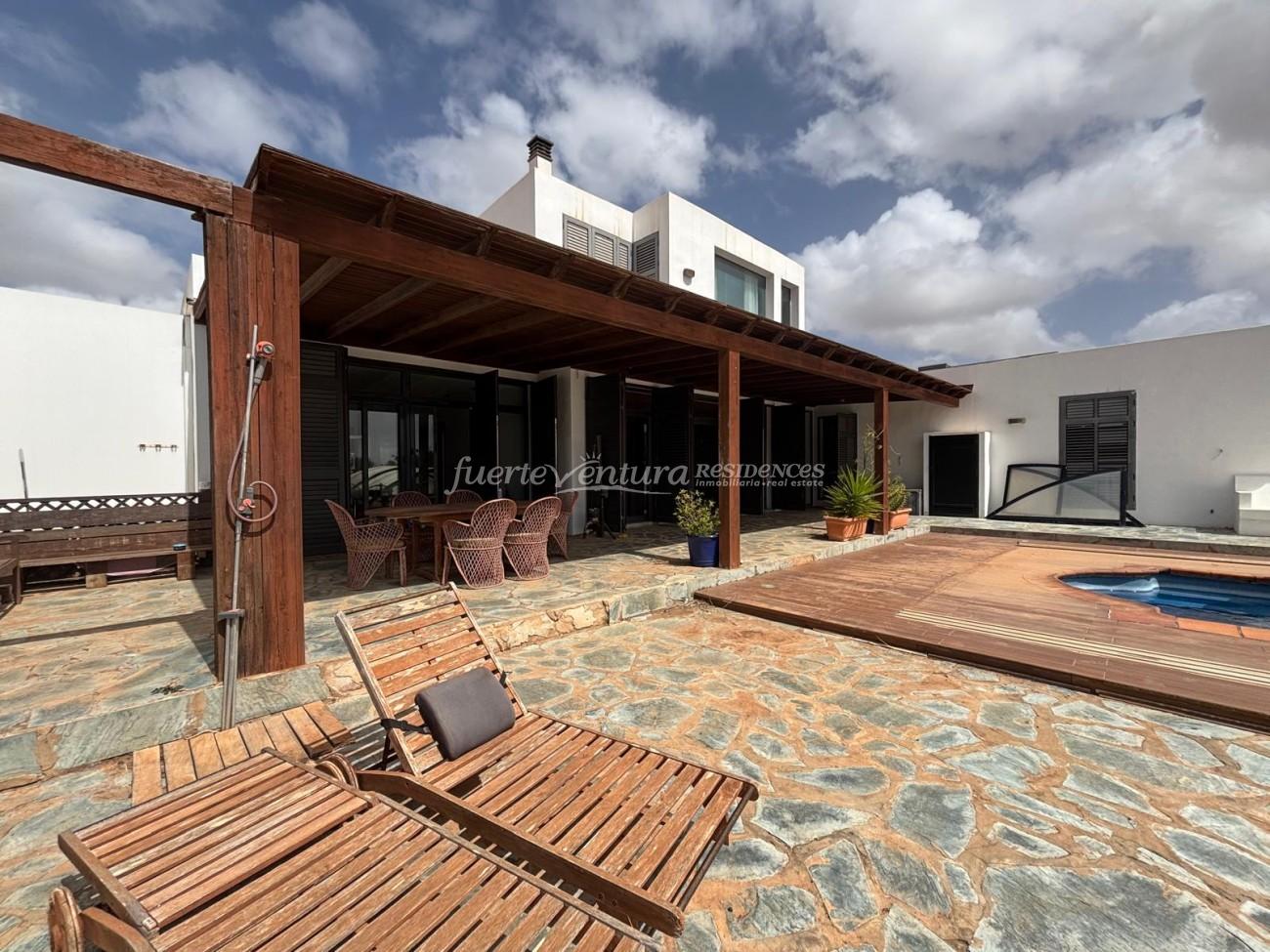 WhatsApp Image 2026-03-06 at 11.39.13